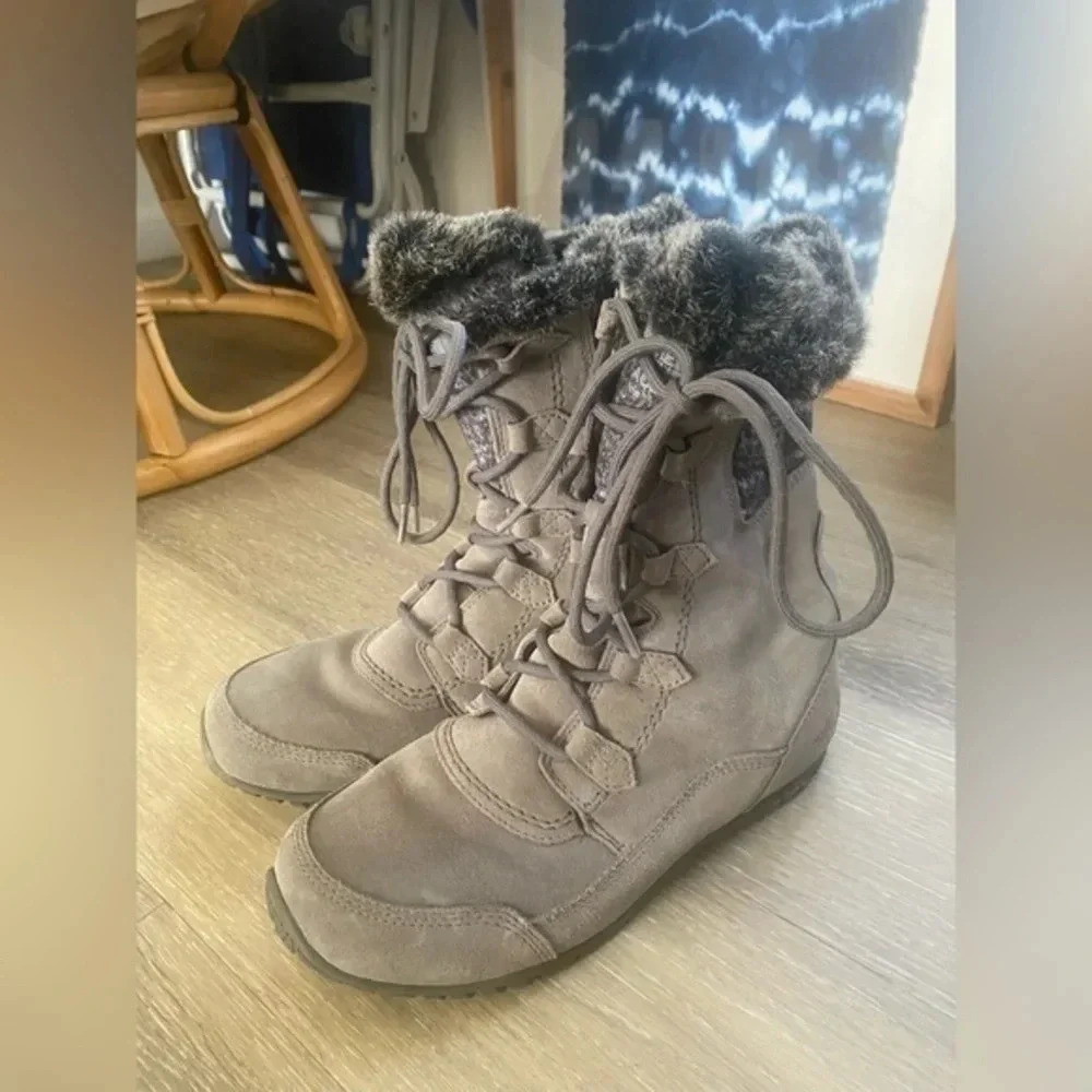 The North Face Fur Lined Winter‎ Womens Boots size 8